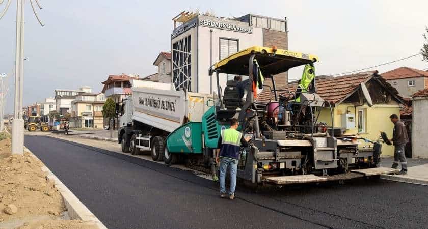sakarya-ahmet-yesevi-caddesi-asfalt-calismasi.jpg