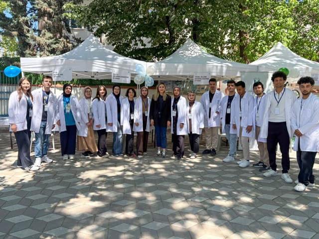 SUBÜ Sağlık Sokağı’nı Pamukova’da kurdu