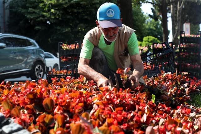 Büyükşehir'den şehrin sokaklarına güzellik katan ‘bayram’ dokunuşu