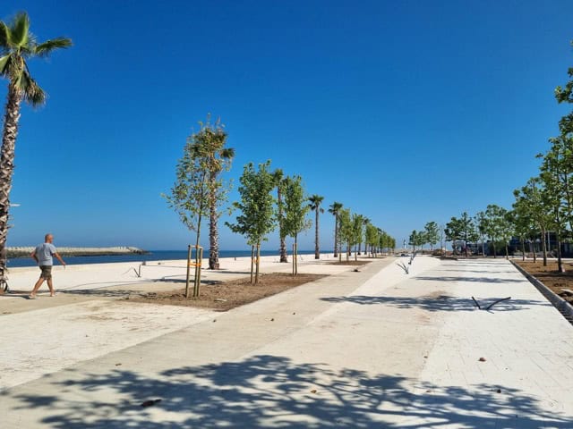 Karasu adım adım geleceğin turizmine hazırlanıyor: Sahil projesinde sona doğru