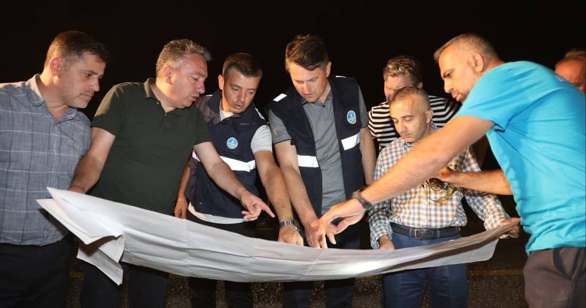 Hendek'te içme suyu kesintilerine SASKİ'den gece mesaisiyle çözüm