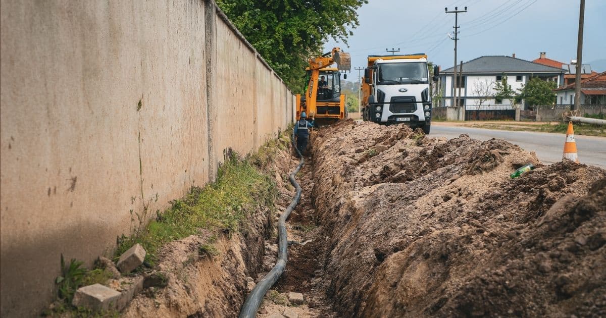 Hendek Uzunçarşı'da suyun basınç sorunu çözüldü