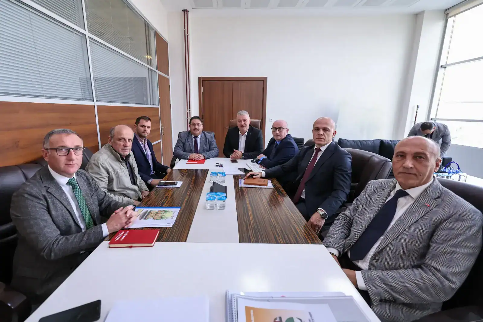 whatsapp-image-2025-10-23-at-1761655456