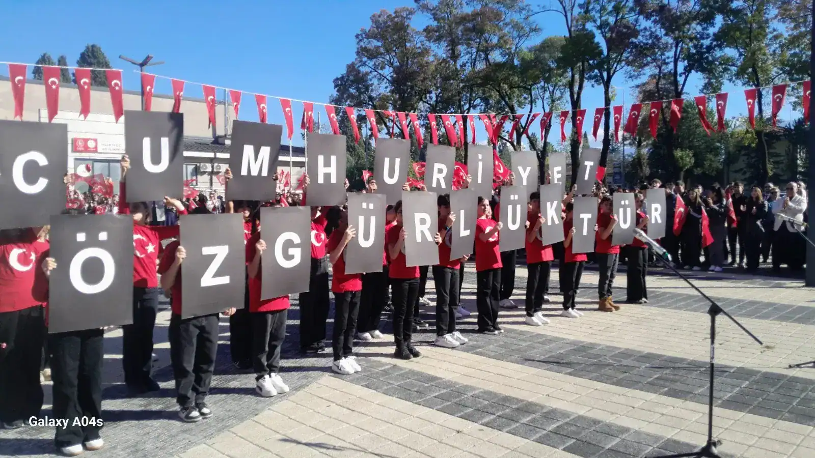 whatsapp-image-2025-10-29-at-131723