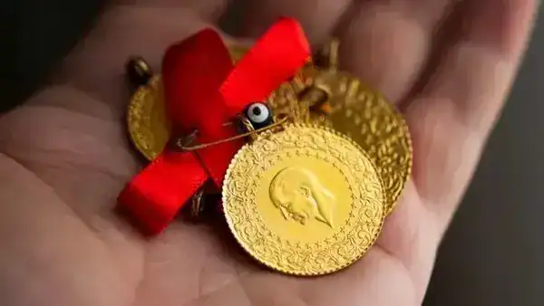 0x0-son-dakika-altinda-rekor-hedefi-yukseldi-islam-memisten-gram-altin-icin-ezber-bozacak-tahmin-iste-11-kasim-piy-1762841790463