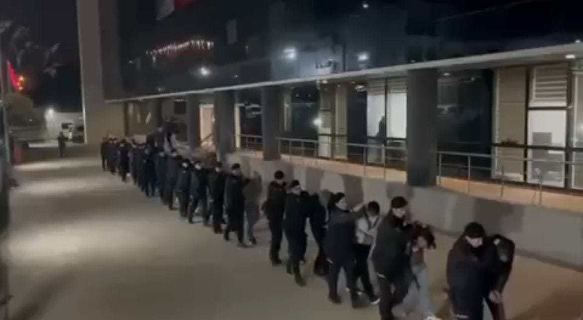 sakarya-dahil-16-ilde-siber-operasyon-40-gozalti-18-tutuklama-2