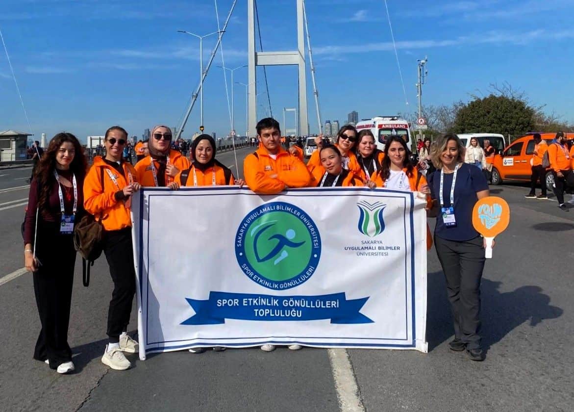 subu-ogrencileri-iki-kita-arasinda-kosuya-enerji-katti-3