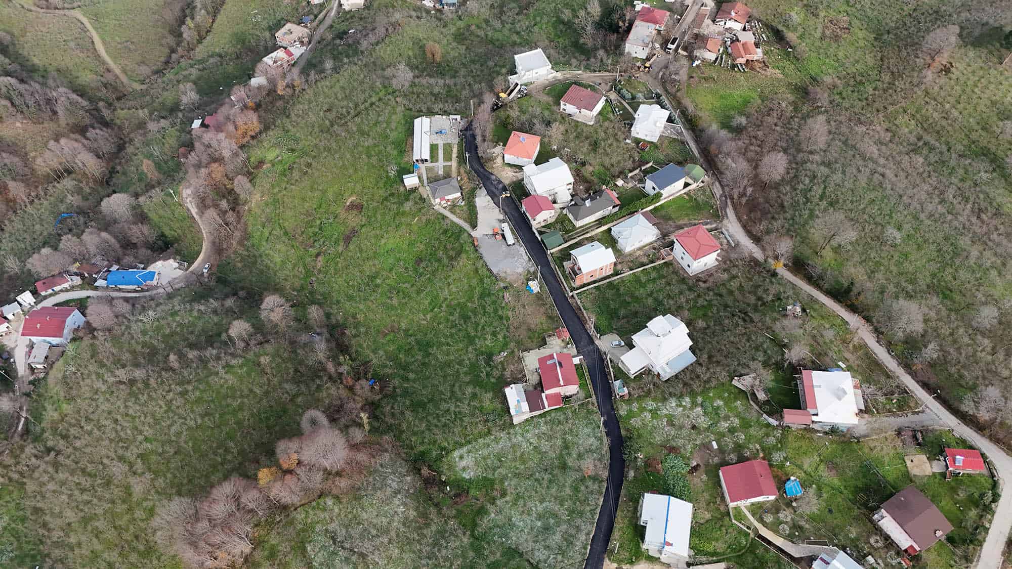 Erenler’de 6 kilometrelik asfalt mesaisi