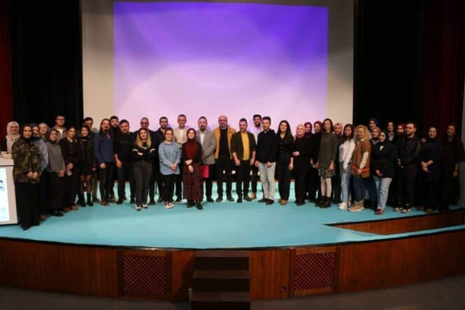 Toplantı ve etkinlikler ekibi, basın merkezi etkinlikleri ve toplantıları için bir araya geldi.