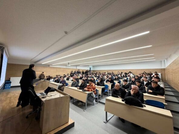 Hendek MYO’da İmalat Sanayisinde Dijitalleşme ve Yenilikçi Yaklaşımlar Öğrencilere Aktarıldı