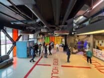 Gençler, Büyükşehir DİGEM’de teknolojik atölyelerde yeni beceriler kazanıyor.