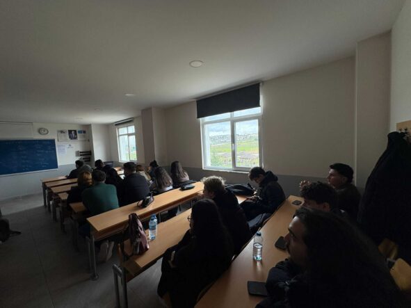 Çevrim İçi İlk Ders Etkinliğinde Türkiye ve Birleşik Krallık Arasındaki Ticari İlişkiler Çok Yönlü Olarak Tartışıldı