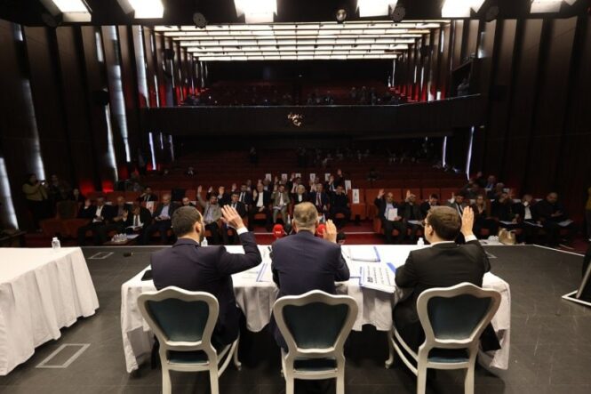 Adapazarı Belediye Meclisi Nisan Ayı Toplantısında Komisyon Üyeleri ve Yeni Projeler Belirlendi