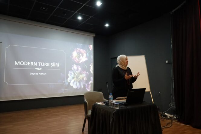 Büyükşehir Akademi’de İlk Hafta Derslerinde İbnü’l-Arabi ve Modern Türk Şiiri Üzerine Yoğunlaşma