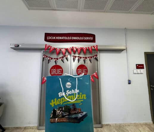 Sakarya Büyükşehir Belediyesi’nden 23 Nisan’da Anaokulu ve Hastane Ziyaretiyle Bayram Sevinci