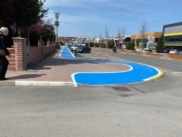 Erenler'de Bisiklet Yollarında Temizlik ve Yenileme Çalışmaları Tamamlandı