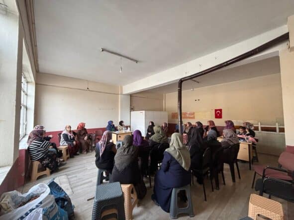 Sakarya'da Kadın Kadına Projesi Kırsal Mahallelerde Kadınların Yanında Olmaya Devam Ediyor