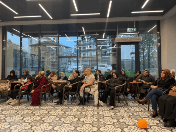 Kadın Kadına Projesi Kocaali’de Kadınların Katılımıyla Farkındalık Buluşması Gerçekleştirildi