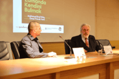 Prof. Dr. Mahmut Erol Kılıç, Sakarya’da Modern Zamanda Kendini Tanımanın Toplumsal ve Tarihsel Boyutlarını Anlattı