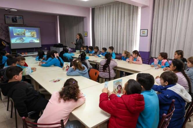 SASKİ, Kütüphaneler Haftası’nda Pamukova’da Öğrencilere Su Tasarrufunu ve Okuma Kültürünü Anlattı