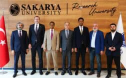 Somali Zemzem Üniversitesi Heyeti Sakarya Üniversitesinde Eğitimde İş Birliği Görüşmeleri Yaptı